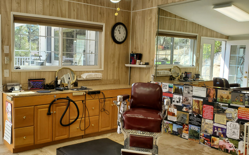 Inside Straight Edge Barbershop
